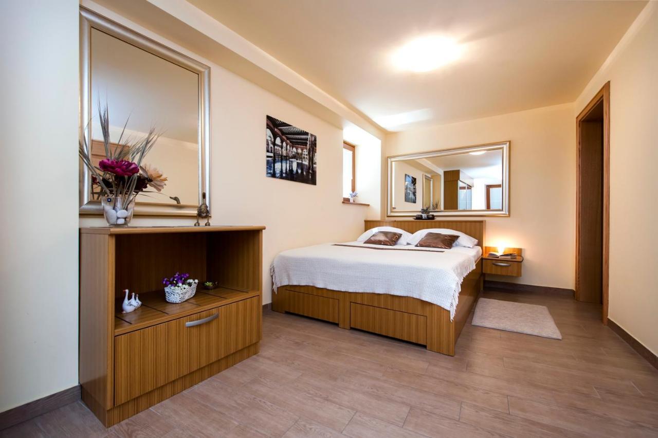 Guest House Golden Goose Rovinj Buitenkant foto