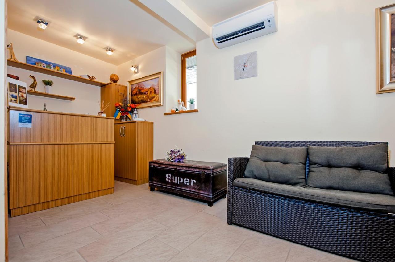 Guest House Golden Goose Rovinj Buitenkant foto